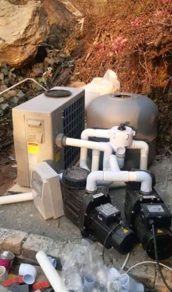 Pool pump repairs by Carlos Pools